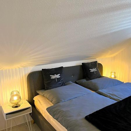 Zentrale Ferienwohnung Am Buhlschen Park In Deidesheim Bagian luar foto
