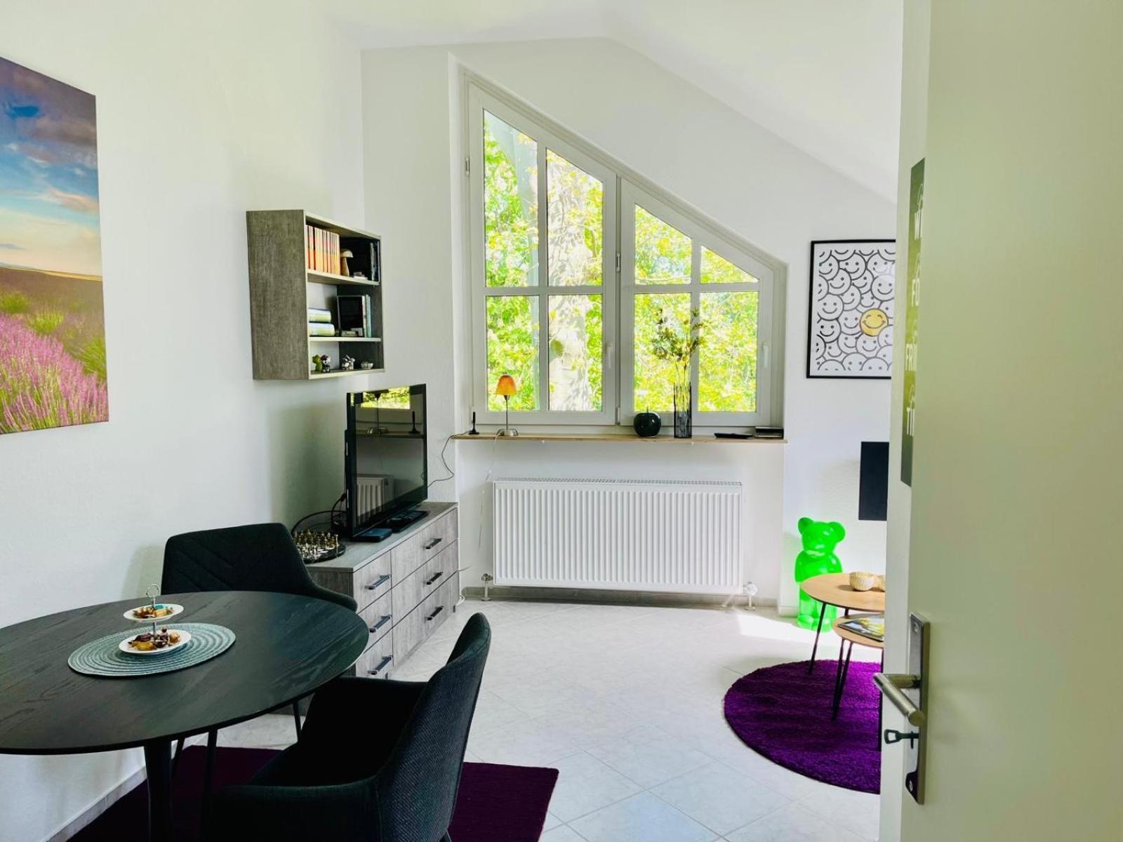 Zentrale Ferienwohnung Am Buhlschen Park In Deidesheim Bagian luar foto